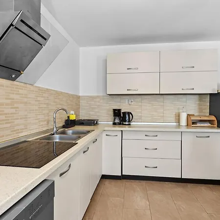 Holiday home Maritone Stokovci