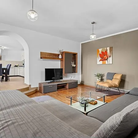 Ferienhaus Maritone Štokovci